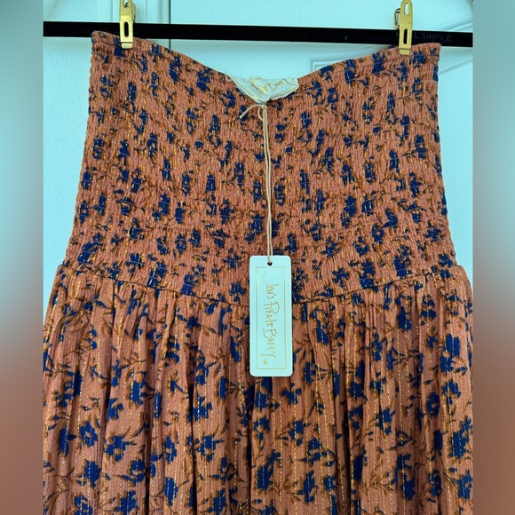 Jen’s Pirate Booty Wildflower Rooftop Skirtdress - Picture 5 of 6